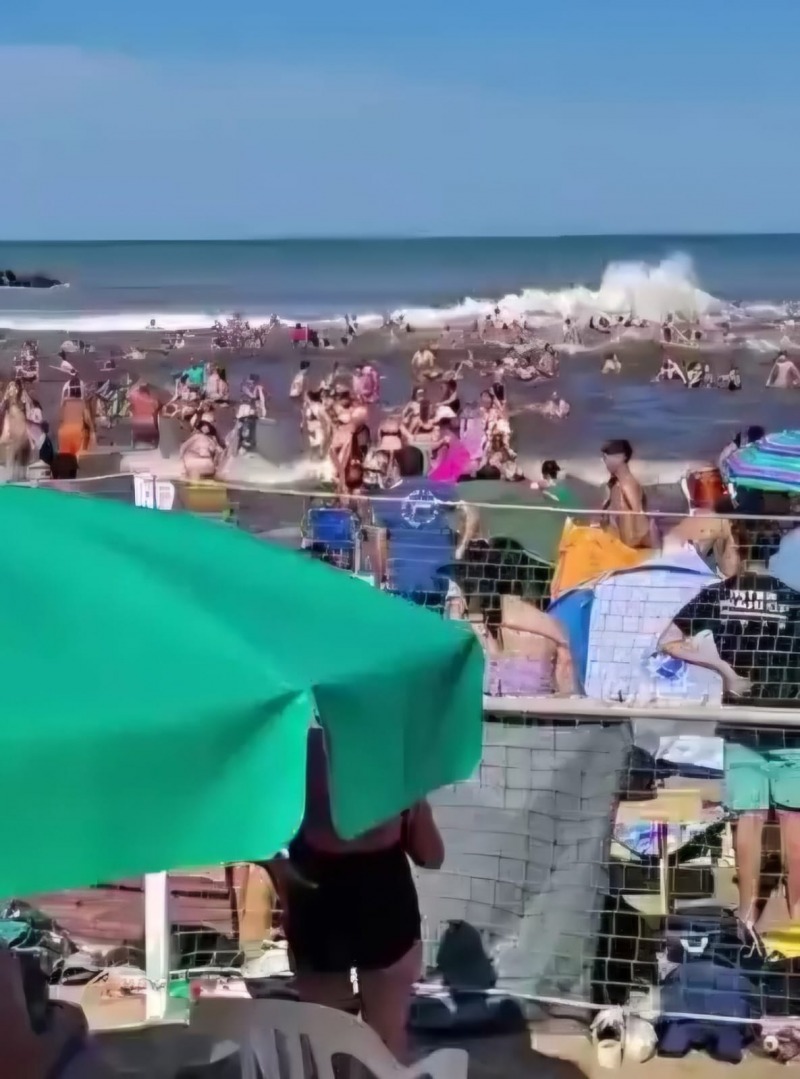 Santa Clara del Mar: un muerto y 35 heridos por una ola gigante